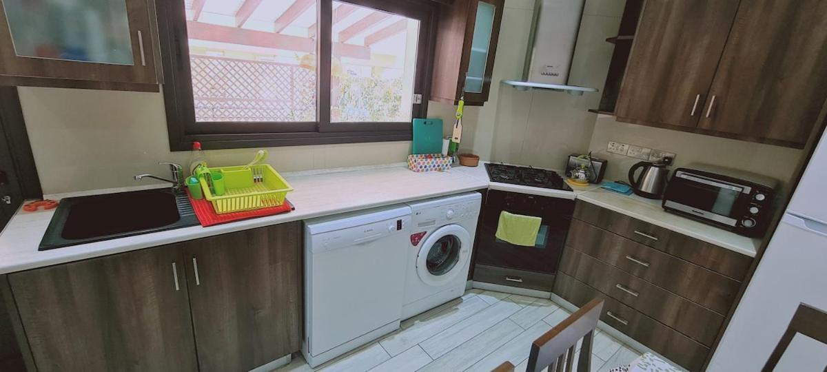 Stay Garden Flat Larnaca Ngoại thất bức ảnh