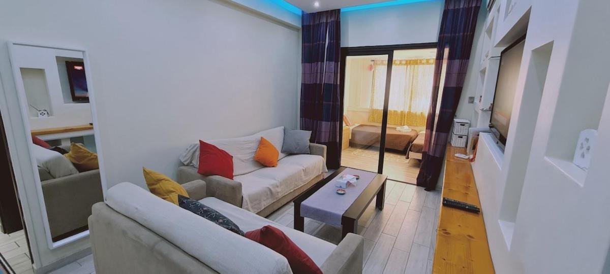 Stay Garden Flat Larnaca Ngoại thất bức ảnh